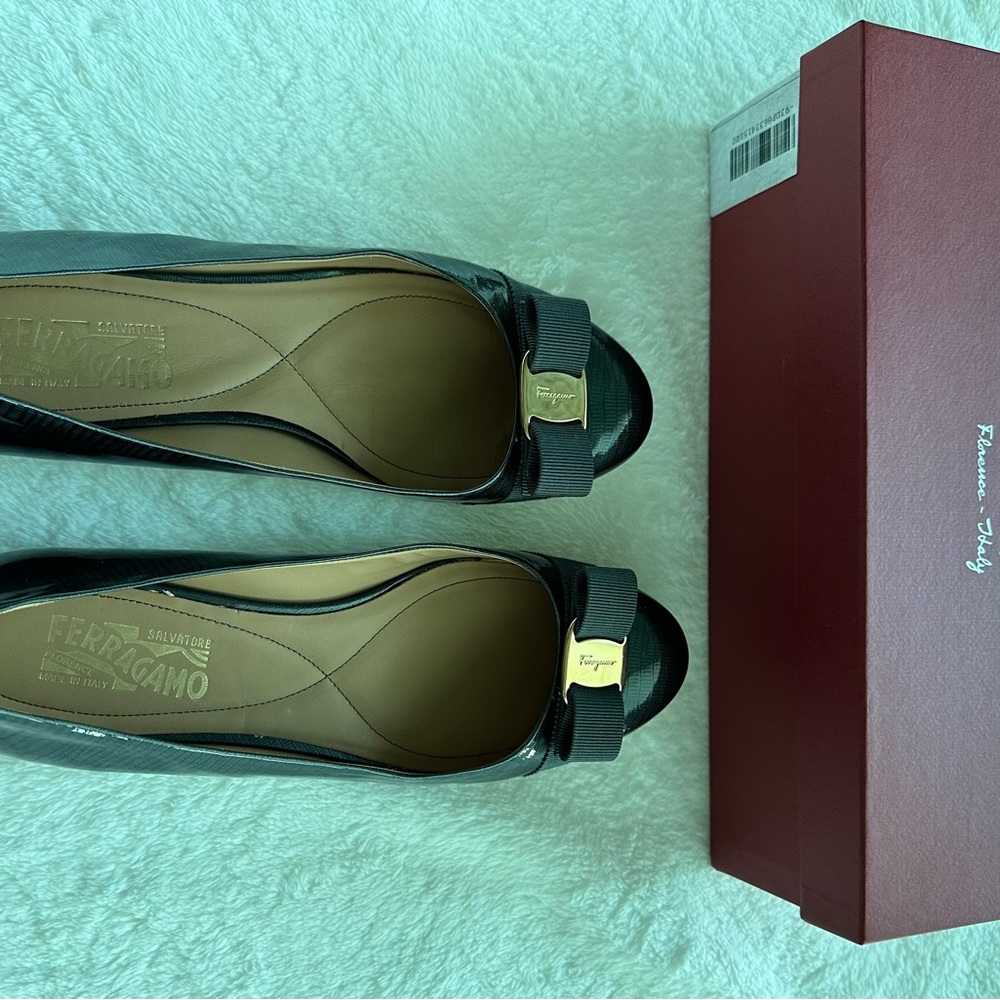 Ferragamo flats, Size 10 Charcoal